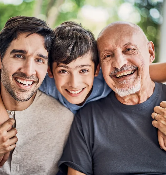  Portrait of smiling multi-generation family