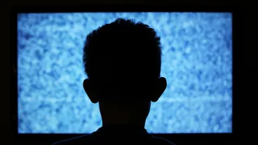 Australian children’s screen time and participation in extracurricular activities